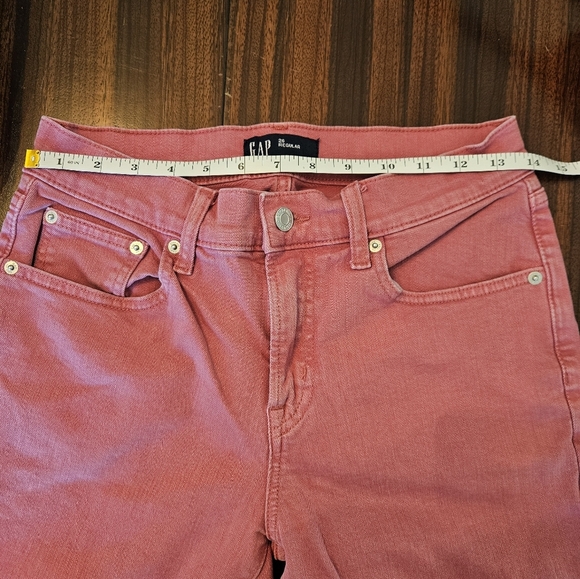Gap Denim Womens 26R Girlfriend Midrise Jeans Cuffed Pink Peach EUC - Picture 5 of 8